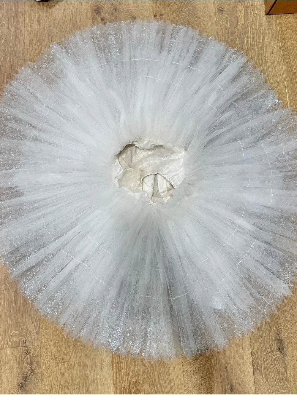 White platter tutu - Picture 3 of 4